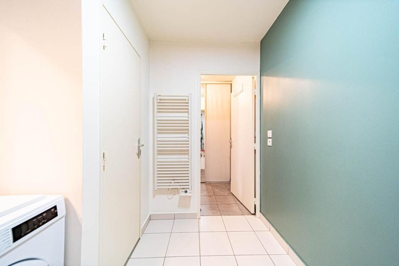 Le Petit Montel- Studio Avec Garage-Metro Valmy Lyon Exterior foto